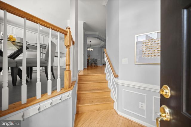 20624 MUDDY HARBOUR SQ, Sterling, VA 20165