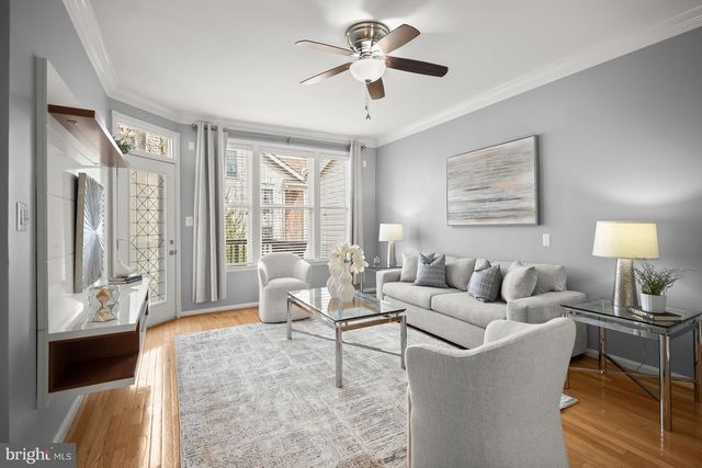 20624 MUDDY HARBOUR SQ, Sterling, VA 20165