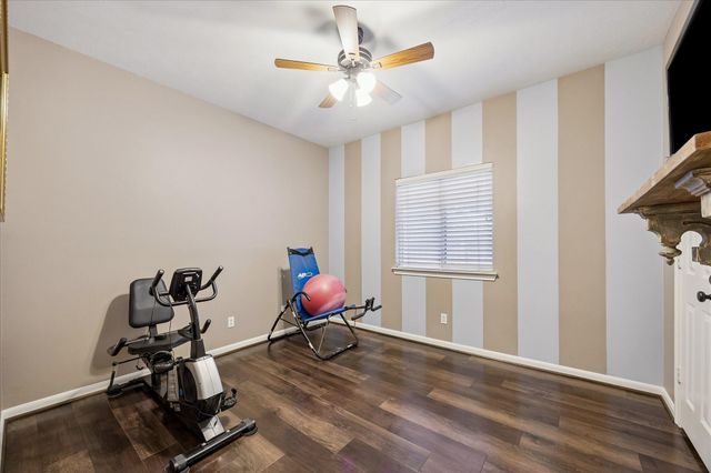 1413 Ward Bend Street, Sealy, TX 77474