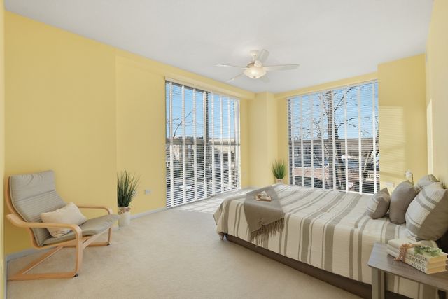 1228 EMERSON Street 304, Evanston, IL 60201