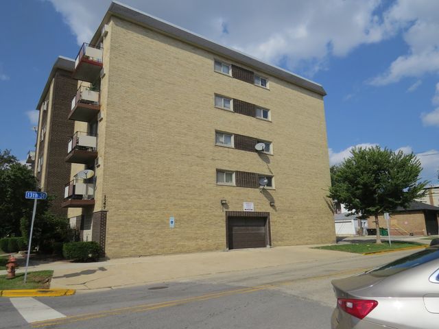 1247 S Harlem Avenue 401, Berwyn, IL 60402