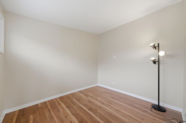 7932 W 98th Place, Hickory Hills, IL 60457