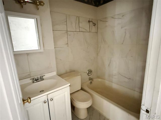 2910 Wellington Drive, Florissant, MO 63033