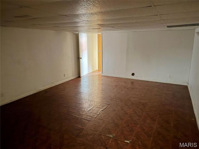 2910 Wellington Drive, Florissant, MO 63033