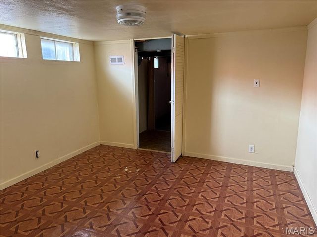 2910 Wellington Drive, Florissant, MO 63033