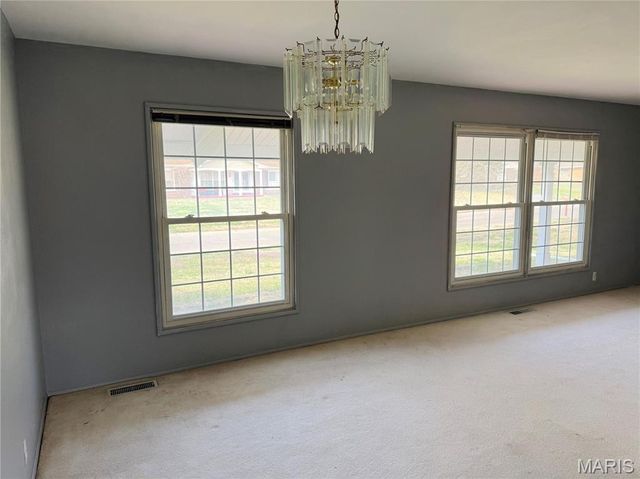 2910 Wellington Drive, Florissant, MO 63033