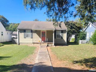 1003 8th Avenue SE, Decatur, AL 35601