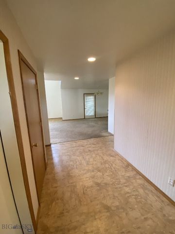 222 Aspen Loop, Butte, MT 59701