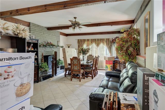 117 Bulgarmarsh Road, Tiverton, RI 02878
