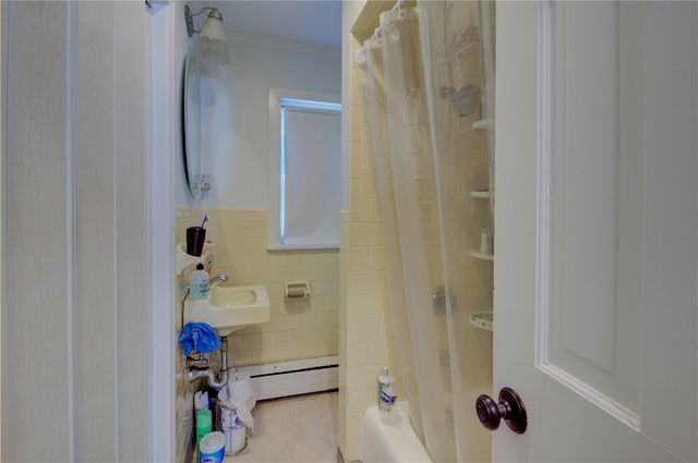 117 Bulgarmarsh Road, Tiverton, RI 02878