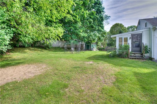 117 Bulgarmarsh Road, Tiverton, RI 02878