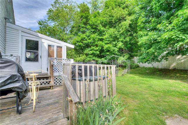 117 Bulgarmarsh Road, Tiverton, RI 02878