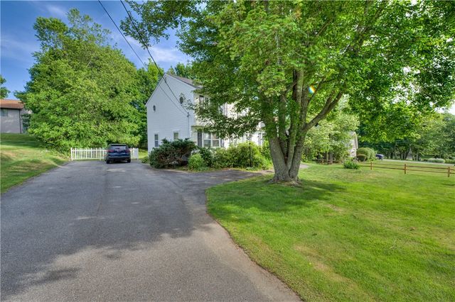 117 Bulgarmarsh Road, Tiverton, RI 02878