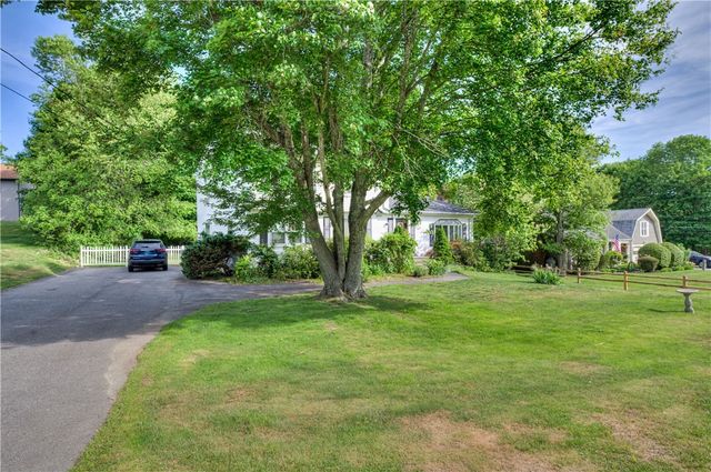117 Bulgarmarsh Road, Tiverton, RI 02878