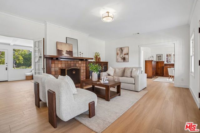 1221 Sonoma Drive, Altadena, CA 91001