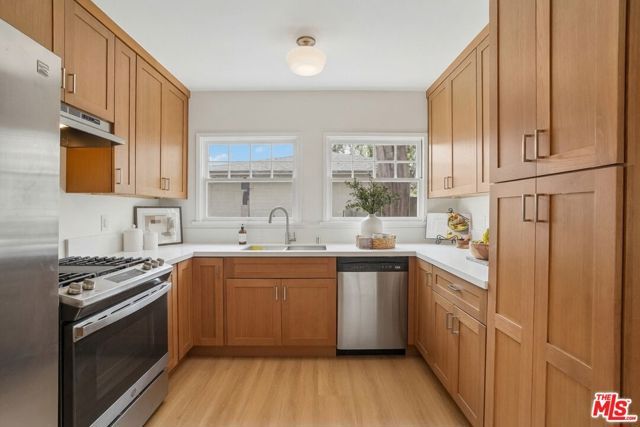 1221 Sonoma Drive, Altadena, CA 91001