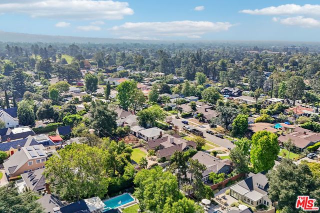1221 Sonoma Drive, Altadena, CA 91001