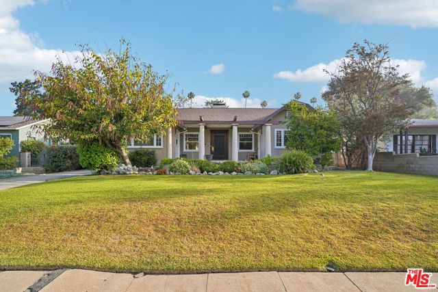 1221 Sonoma Drive, Altadena, CA 91001