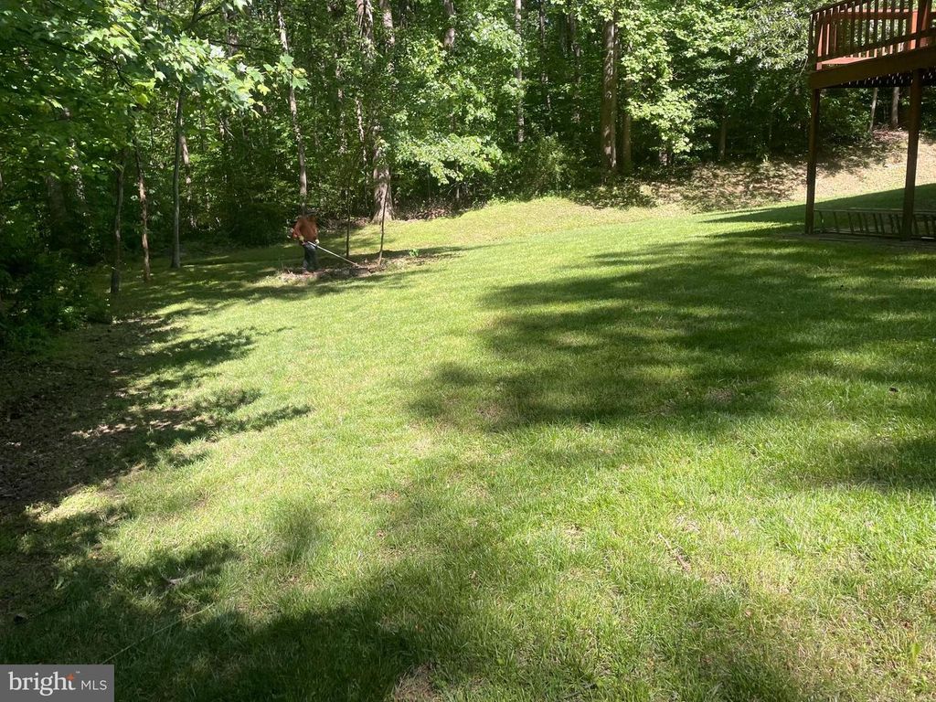 11132 FLORA LEE DR, Fairfax Station, VA 22039