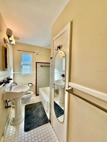 301 N MADISON AVENUE, Clearwater, FL 33755