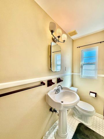 301 N MADISON AVENUE, Clearwater, FL 33755