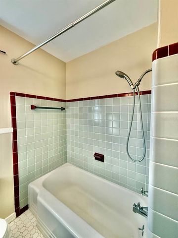 301 N MADISON AVENUE, Clearwater, FL 33755