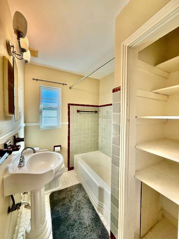 301 N MADISON AVENUE, Clearwater, FL 33755