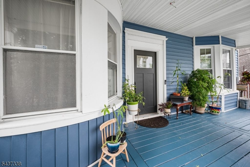 328 Springdale Ave, East Orange City, NJ 07017 — photo 3