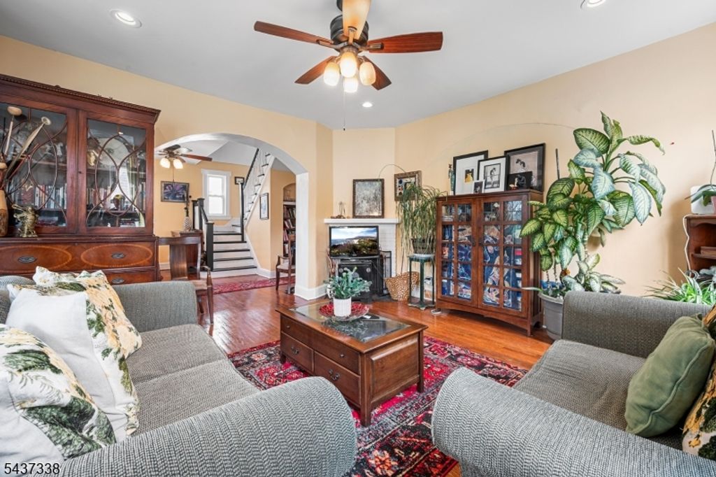 328 Springdale Ave, East Orange City, NJ 07017 — photo 4