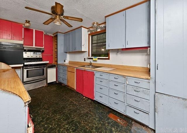 992 McClendon Road, Hot Springs, AR 71901