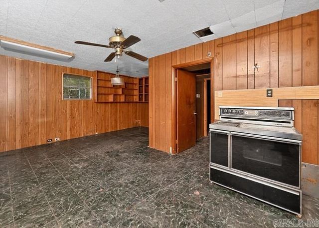 992 McClendon Road, Hot Springs, AR 71901