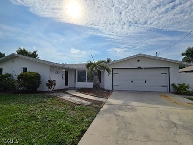 4443 N Pacific CIR, North Fort Myers, FL 33903