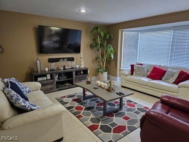 4443 N Pacific CIR, North Fort Myers, FL 33903