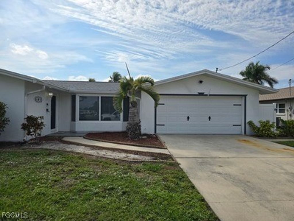 4443 N Pacific CIR, North Fort Myers, FL 33903
