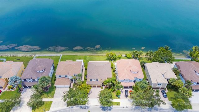16479 SW 54th Ct, Miramar, FL 33027