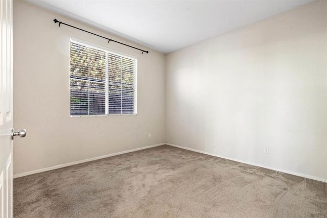 5276 Willow Walk, Oceanside, CA 92057