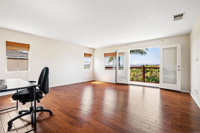 5276 Willow Walk, Oceanside, CA 92057