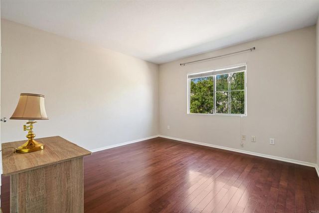 5276 Willow Walk, Oceanside, CA 92057