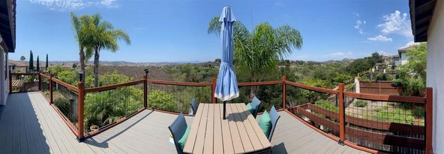 5276 Willow Walk, Oceanside, CA 92057