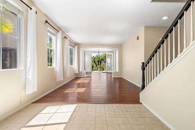 5276 Willow Walk, Oceanside, CA 92057