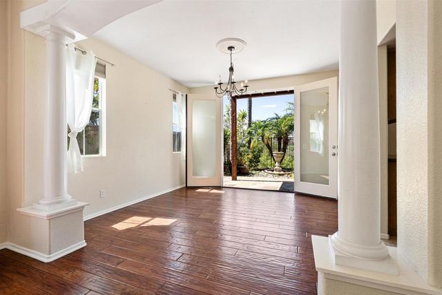 5276 Willow Walk, Oceanside, CA 92057
