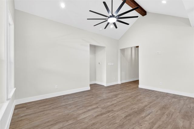 1613 Avenue D, Fort Worth, TX 76104