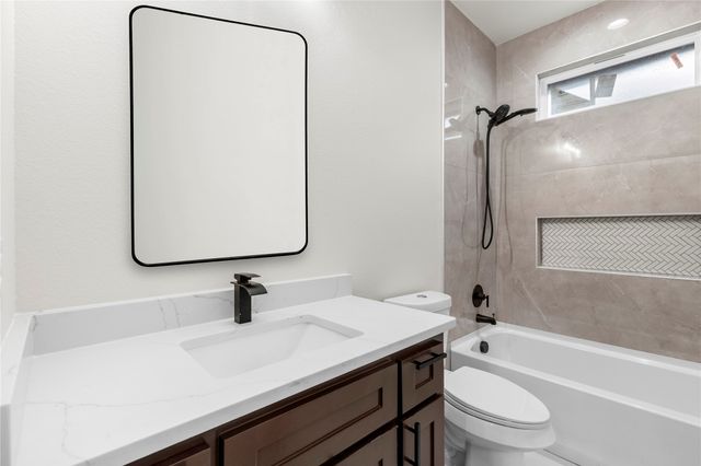 1613 Avenue D, Fort Worth, TX 76104