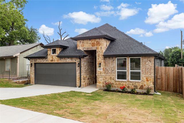 1613 Avenue D, Fort Worth, TX 76104