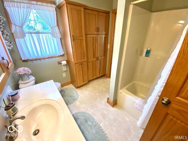 7403 Griffith Road, Worthington, IN 47471