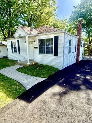 3554 Theresa Avenue, St Ann, MO 63074