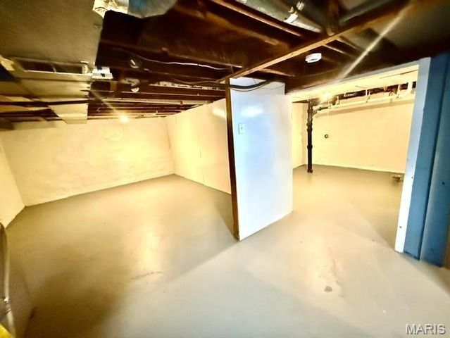 3554 Theresa Avenue, St Ann, MO 63074