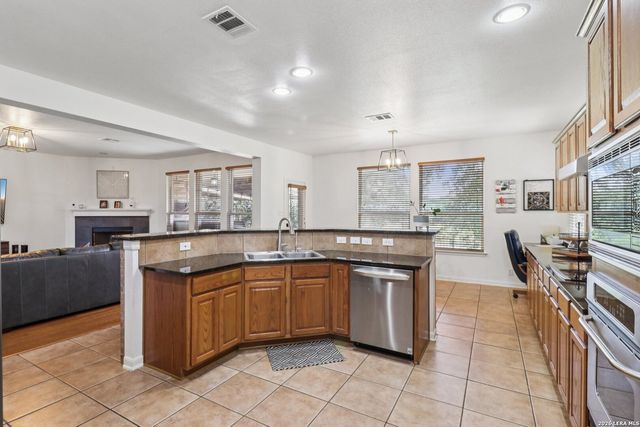 25218 Shinnecock Trail, San Antonio, TX 78260