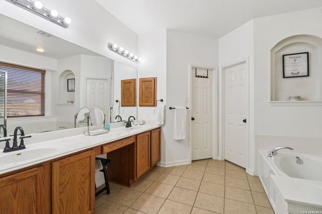 25218 Shinnecock Trail, San Antonio, TX 78260