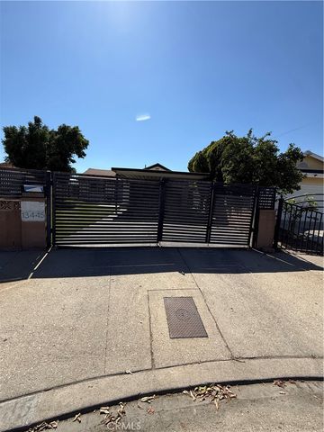 13445 Gager, Pacoima, CA 91331